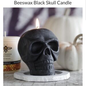 🕯️💀Beeswax Skull Candle💀🕯️